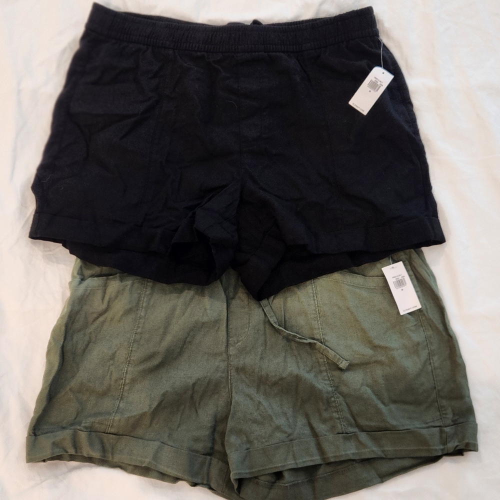 Old Navy Casual Black and Green Linen Shorts Set